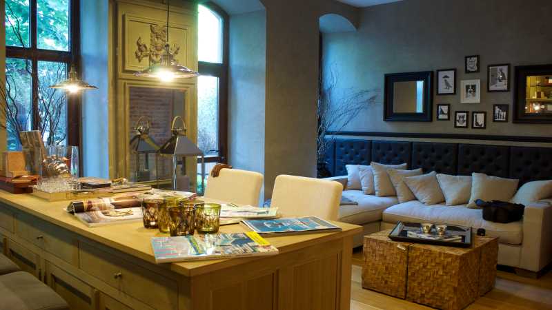 Home Upgrade DecorAdTech